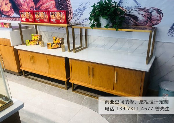 长沙展柜：利口福烘